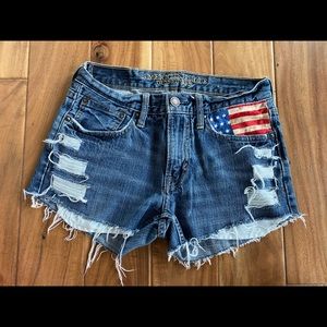 28/30 Distressed American Eagle Shorts